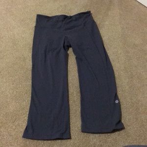 Grey lululemon capris